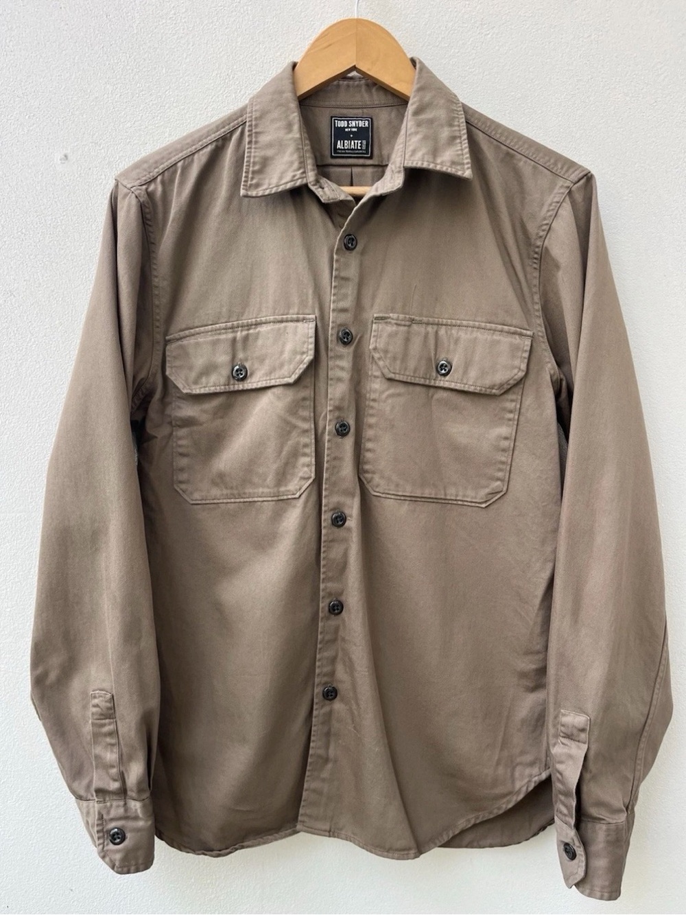 Todd Snyder Olive-Taupe Casual Button-Down Workshirt